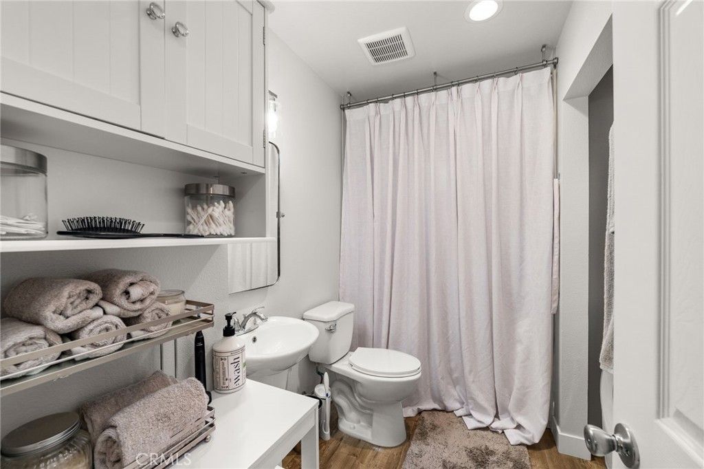 Image 21 of property listing at 4738 N Midsite, Covina, CA 91722