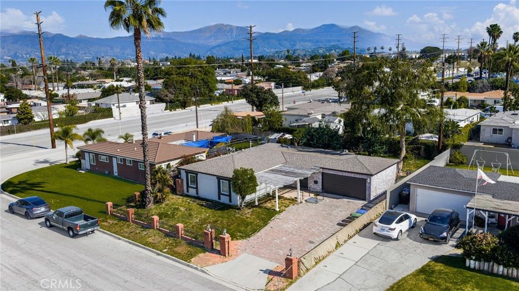 Image 29 of property listing at 4738 N Midsite, Covina, CA 91722