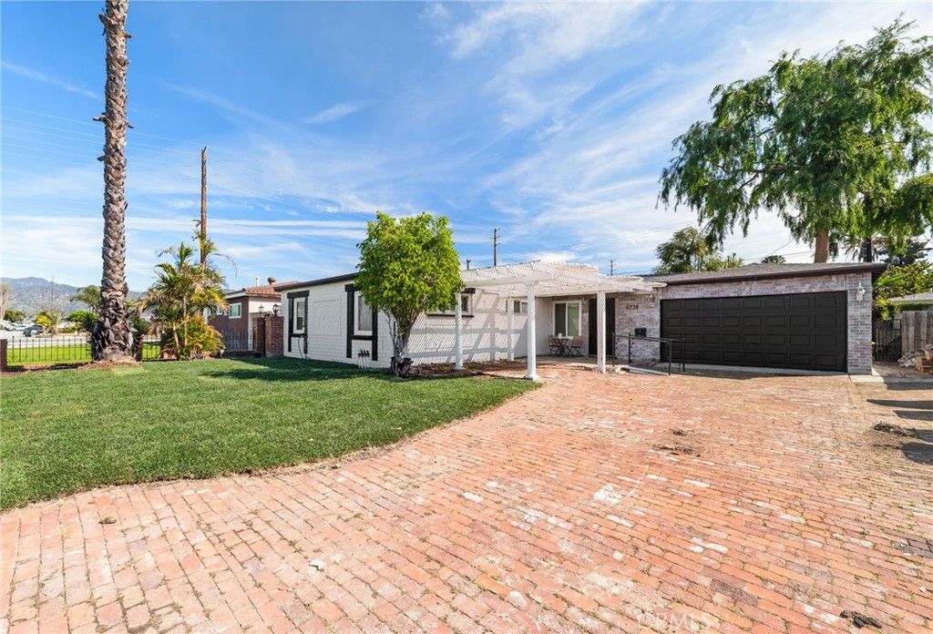 Image 4 of property listing at 4738 N Midsite, Covina, CA 91722