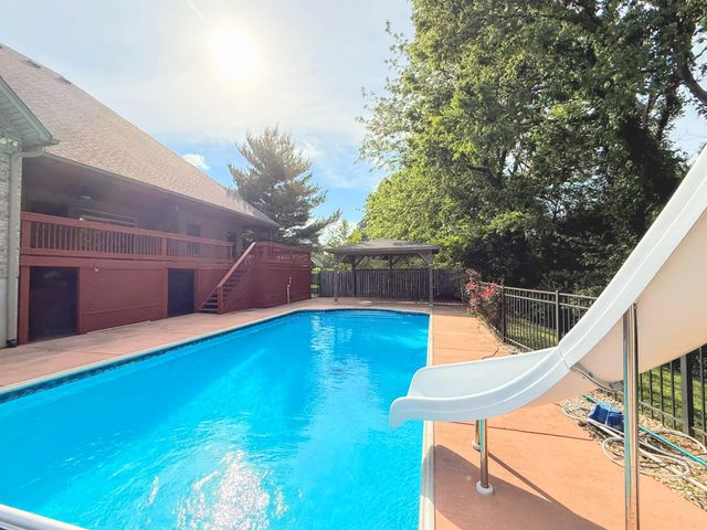 117 Regency Court, Williamstown, KY 41097