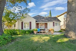 2832 Marty Way, Sacramento, CA 95818