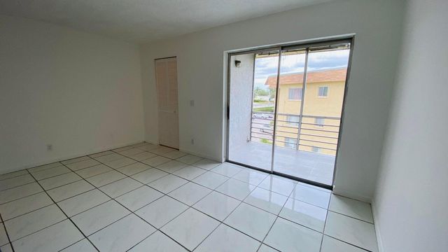 600 Village Green Court 304, Palm Springs, FL 33461