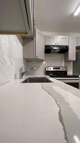 600 Village Green Court 304, Palm Springs, FL 33461