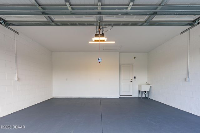 886 Margaritaville Avenue, Daytona Beach, FL 32124