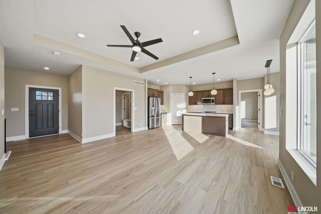 7600 N 50 Street, Lincoln, NE 68514