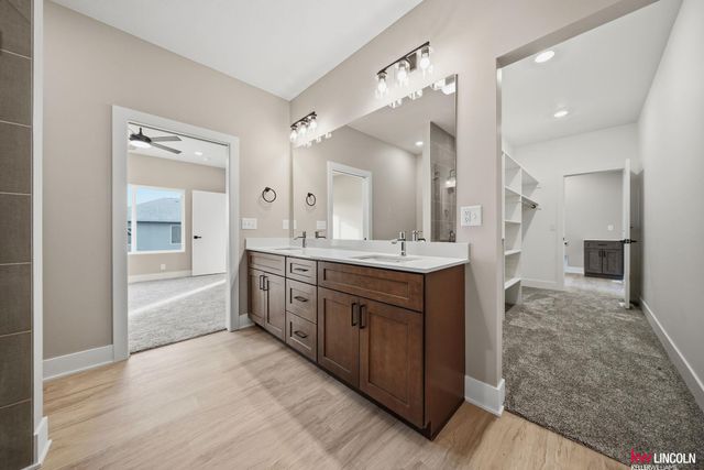 7600 N 50 Street, Lincoln, NE 68514