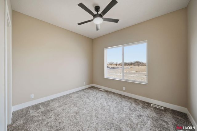 7600 N 50 Street, Lincoln, NE 68514