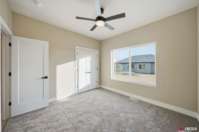 7600 N 50 Street, Lincoln, NE 68514