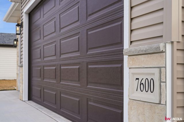 7600 N 50 Street, Lincoln, NE 68514