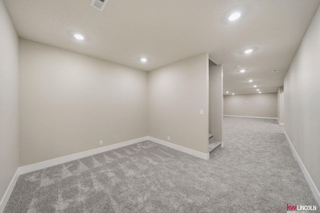 7600 N 50 Street, Lincoln, NE 68514