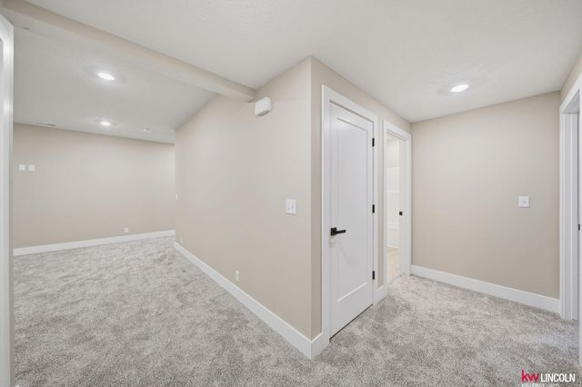 7600 N 50 Street, Lincoln, NE 68514