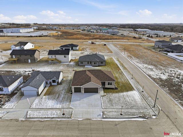 7600 N 50 Street, Lincoln, NE 68514