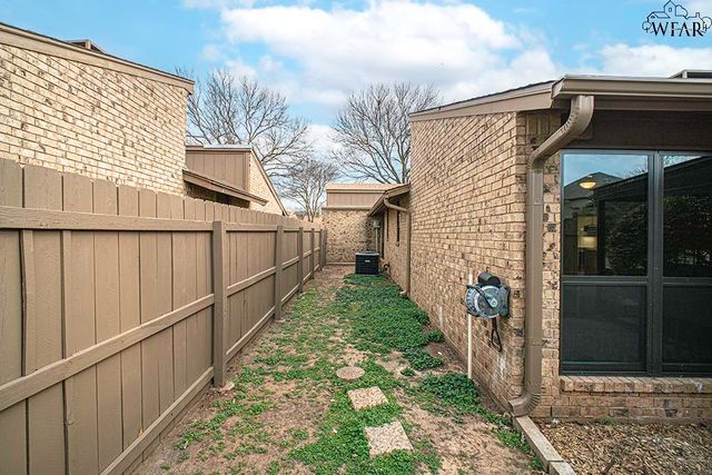 2824 MILL VALLEY DRIVE, Wichita Falls, TX 76308