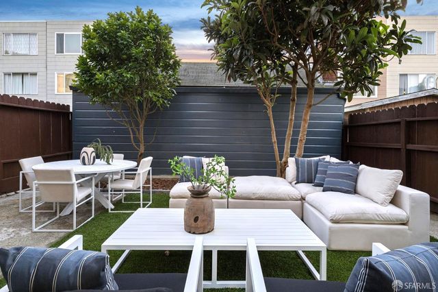 1239 19th Avenue, San Francisco, CA 94122