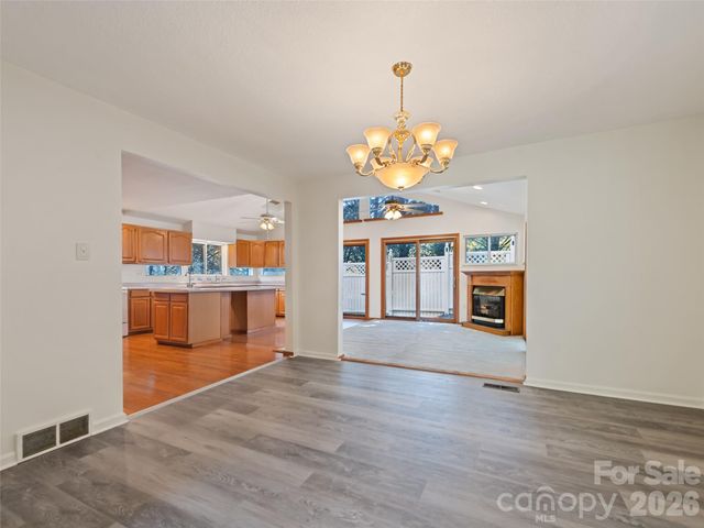 11 Crestwood Lane, Candler, NC 28715