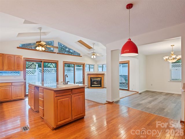 11 Crestwood Lane, Candler, NC 28715
