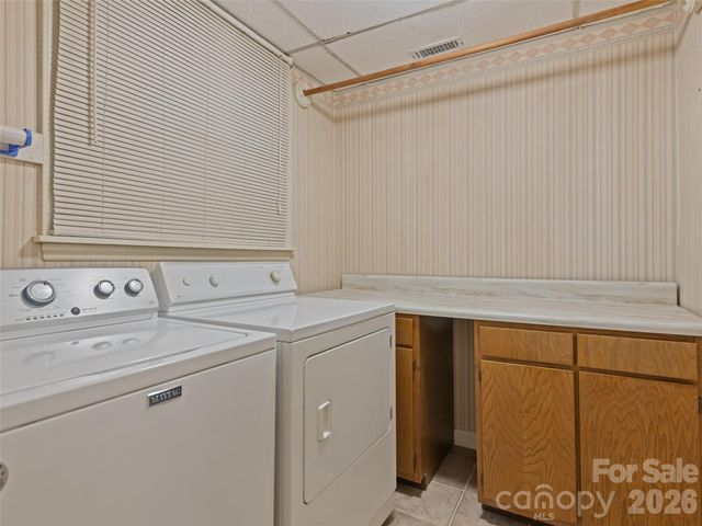 11 Crestwood Lane, Candler, NC 28715