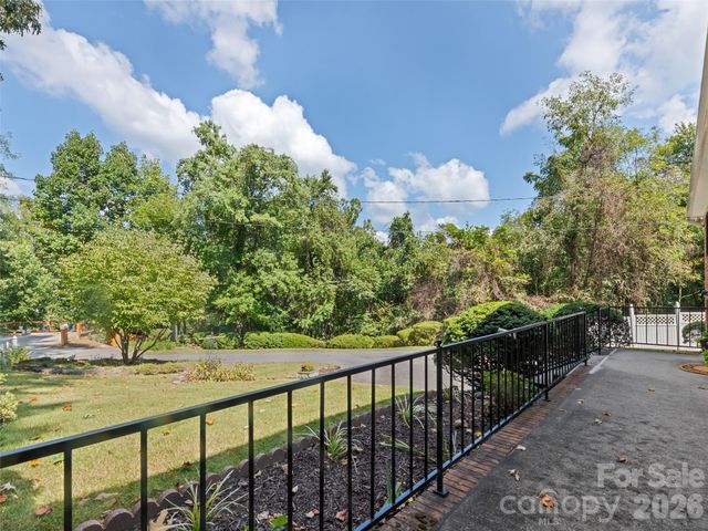 11 Crestwood Lane, Candler, NC 28715