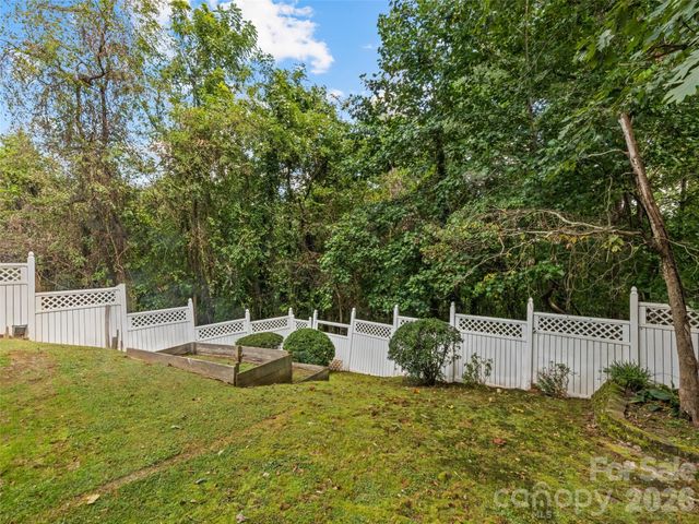 11 Crestwood Lane, Candler, NC 28715