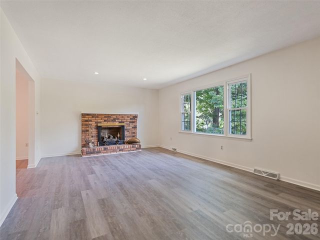 11 Crestwood Lane, Candler, NC 28715