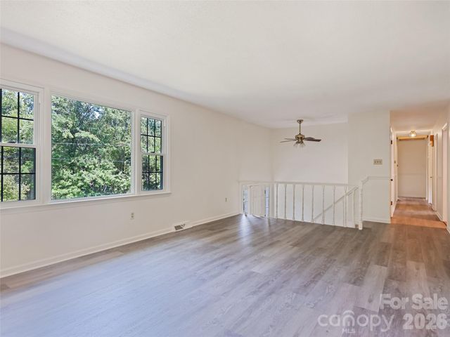 11 Crestwood Lane, Candler, NC 28715