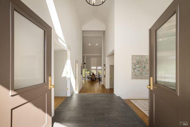 267 Alta Mira Dr, Vacaville, CA 95688