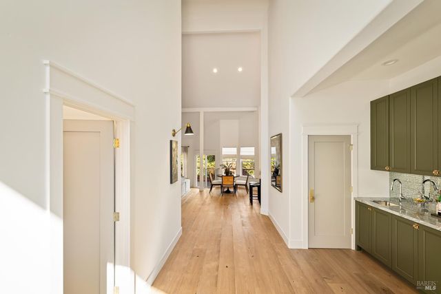 267 Alta Mira Dr, Vacaville, CA 95688