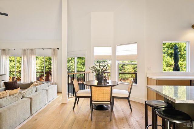 267 Alta Mira Dr, Vacaville, CA 95688