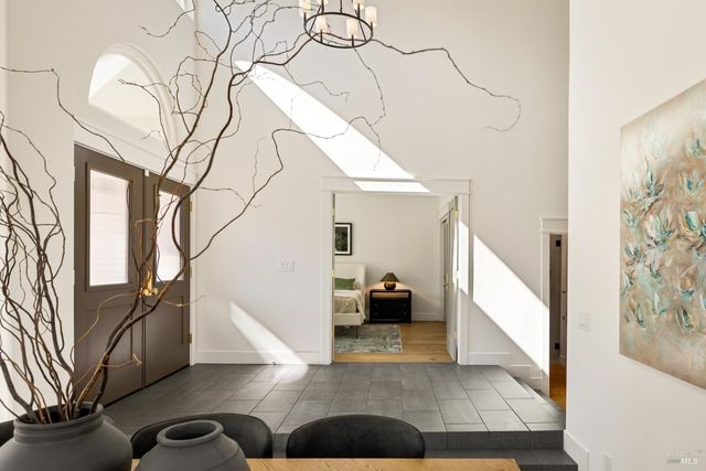 267 Alta Mira Dr, Vacaville, CA 95688