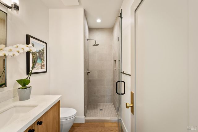 267 Alta Mira Dr, Vacaville, CA 95688