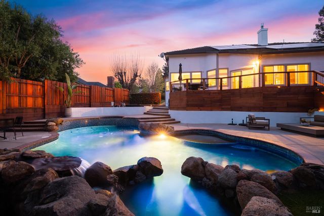 267 Alta Mira Dr, Vacaville, CA 95688