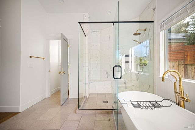 267 Alta Mira Dr, Vacaville, CA 95688