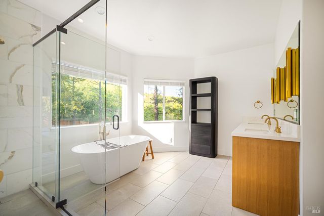 267 Alta Mira Dr, Vacaville, CA 95688