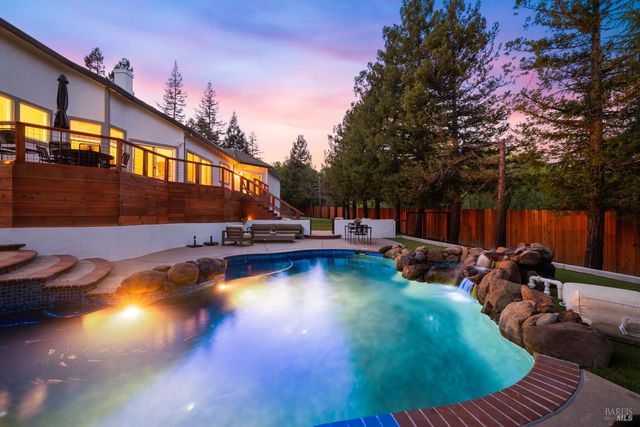 267 Alta Mira Dr, Vacaville, CA 95688