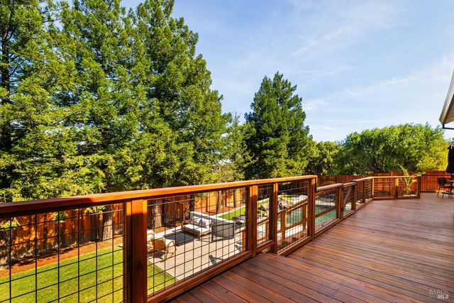 267 Alta Mira Dr, Vacaville, CA 95688