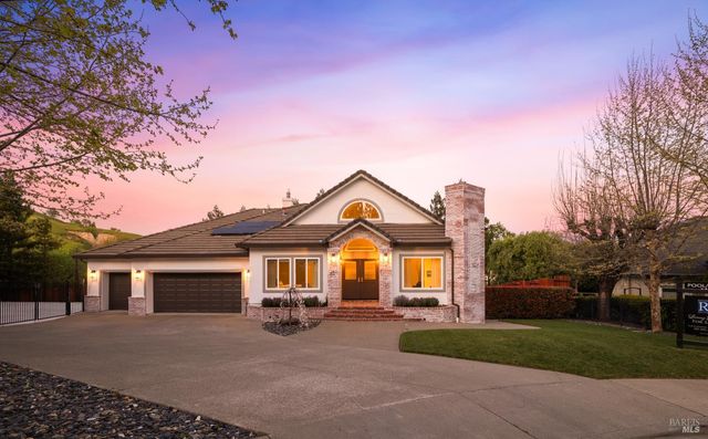 267 Alta Mira Dr, Vacaville, CA 95688