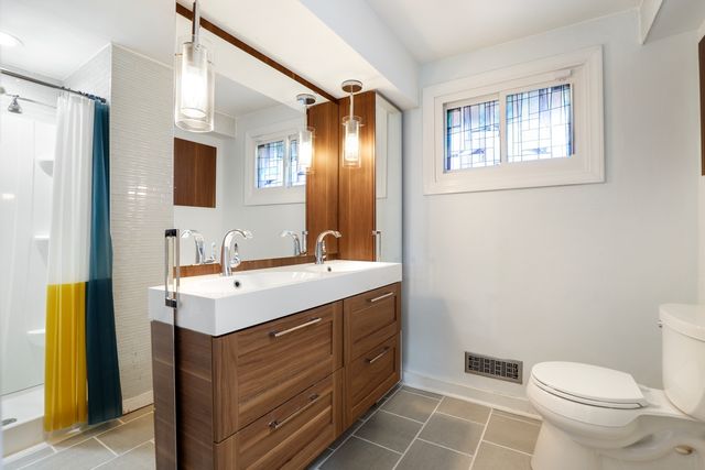 713 Lois Place, Joliet, IL 60435