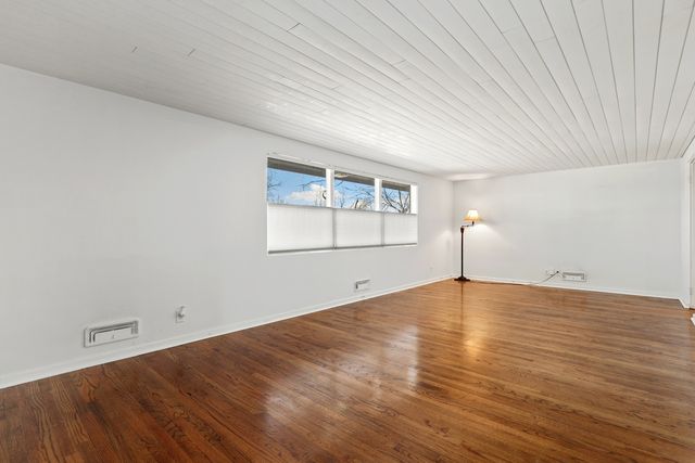 713 Lois Place, Joliet, IL 60435