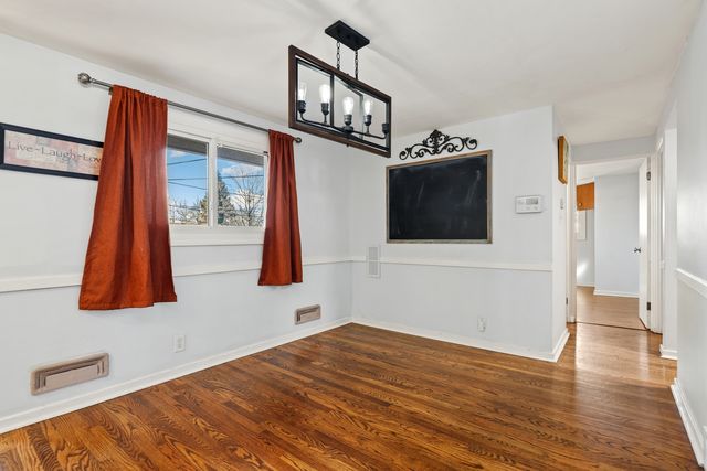 713 Lois Place, Joliet, IL 60435