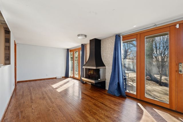 713 Lois Place, Joliet, IL 60435