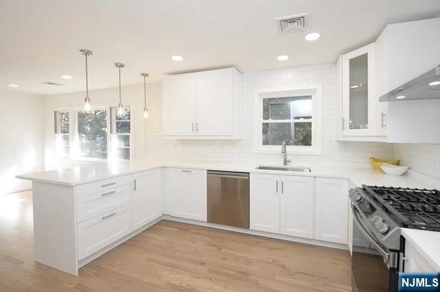 58 Oxford Place, Glen Rock, NJ 07452