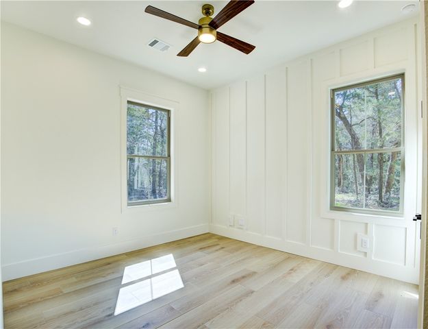 295 Hidden Hill Lane, Caldwell, TX 77836