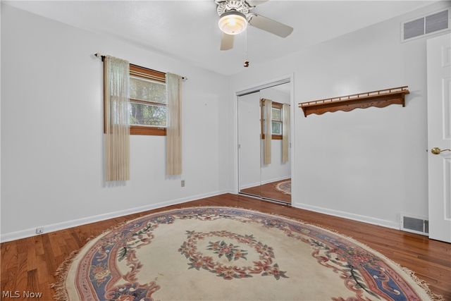 1164 Edgecliff Drive, Bedford, OH 44146