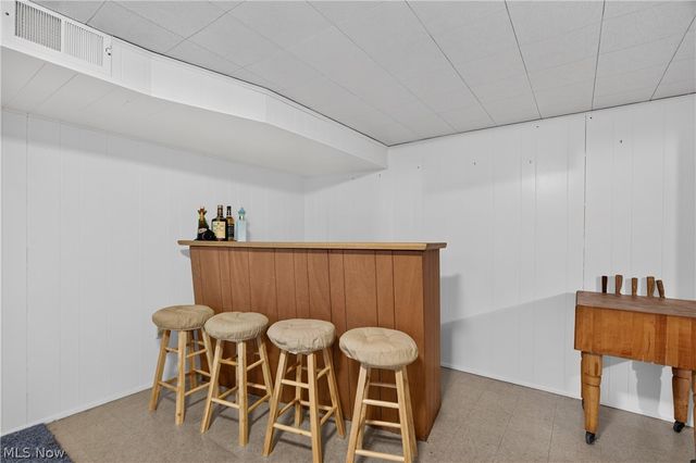 1164 Edgecliff Drive, Bedford, OH 44146