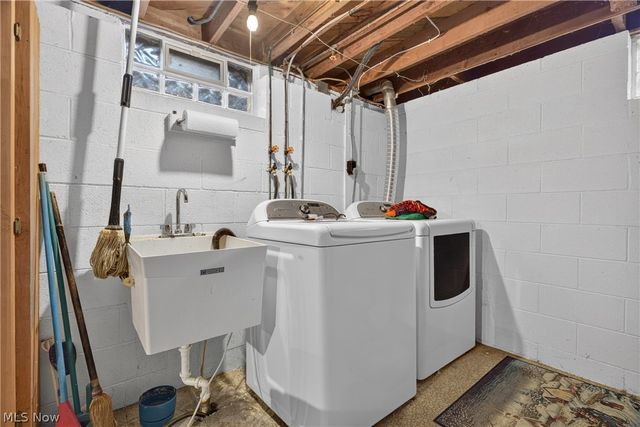 1164 Edgecliff Drive, Bedford, OH 44146
