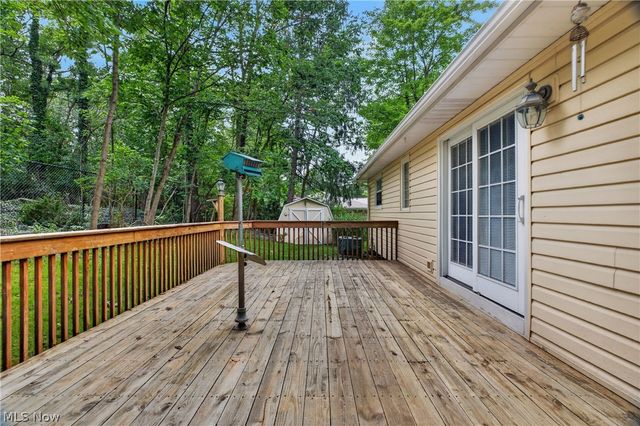 1164 Edgecliff Drive, Bedford, OH 44146