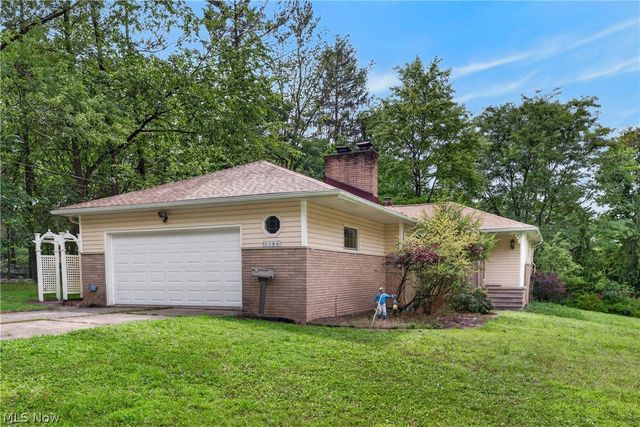 1164 Edgecliff Drive, Bedford, OH 44146