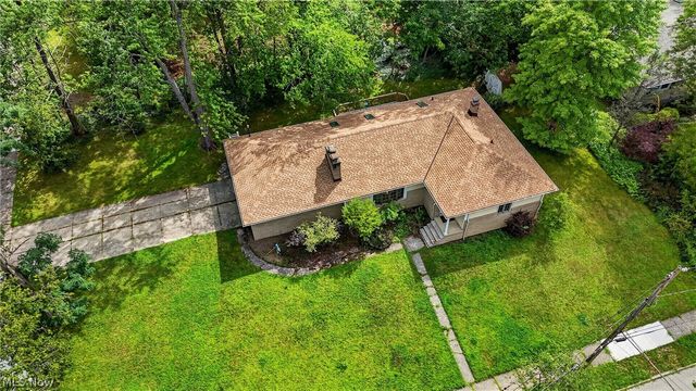 1164 Edgecliff Drive, Bedford, OH 44146