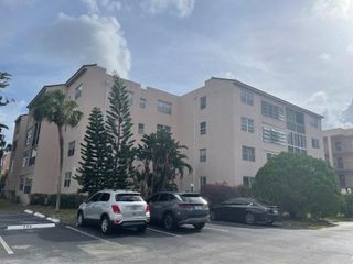 2851 Somerset Drive 111, Oakland Park, FL 33311
