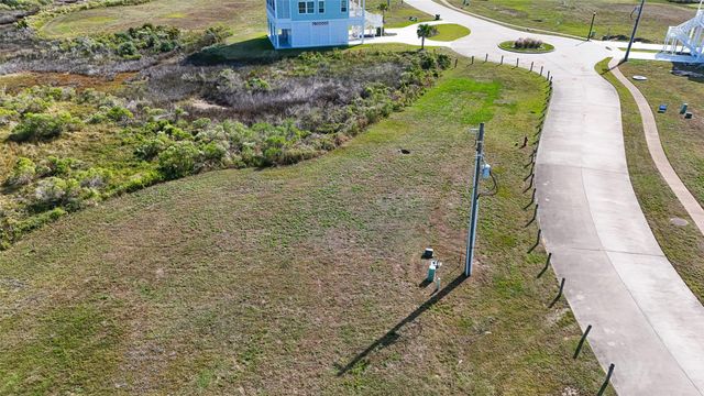 25723 Bay Breeze Drive, Galveston, TX 77554